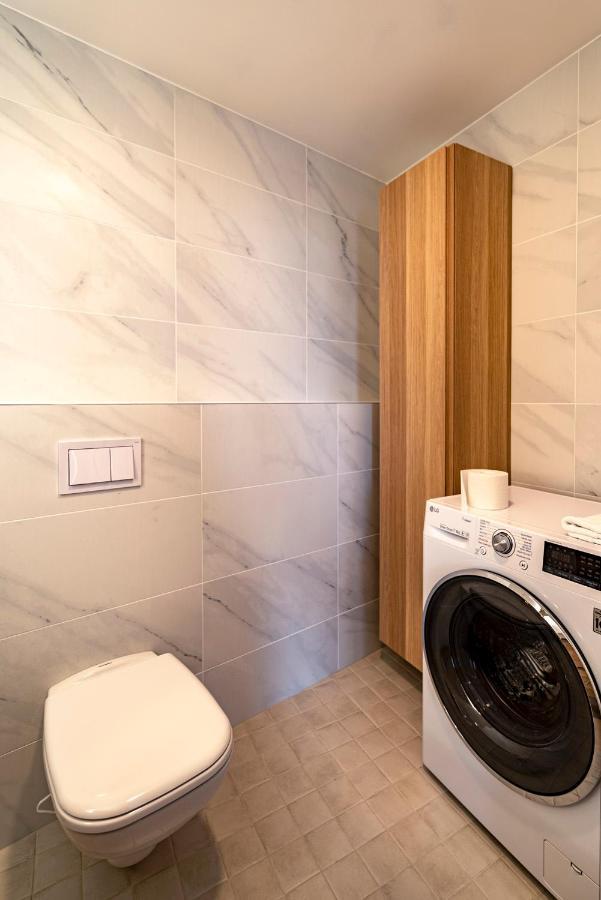 Artisa Riia Str 22A Luxury Apartment Tartu Extérieur photo